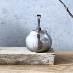 Kobo Aizawa Tea & Coffee Japanese Style Tea Pot W/Top Handle 700ml