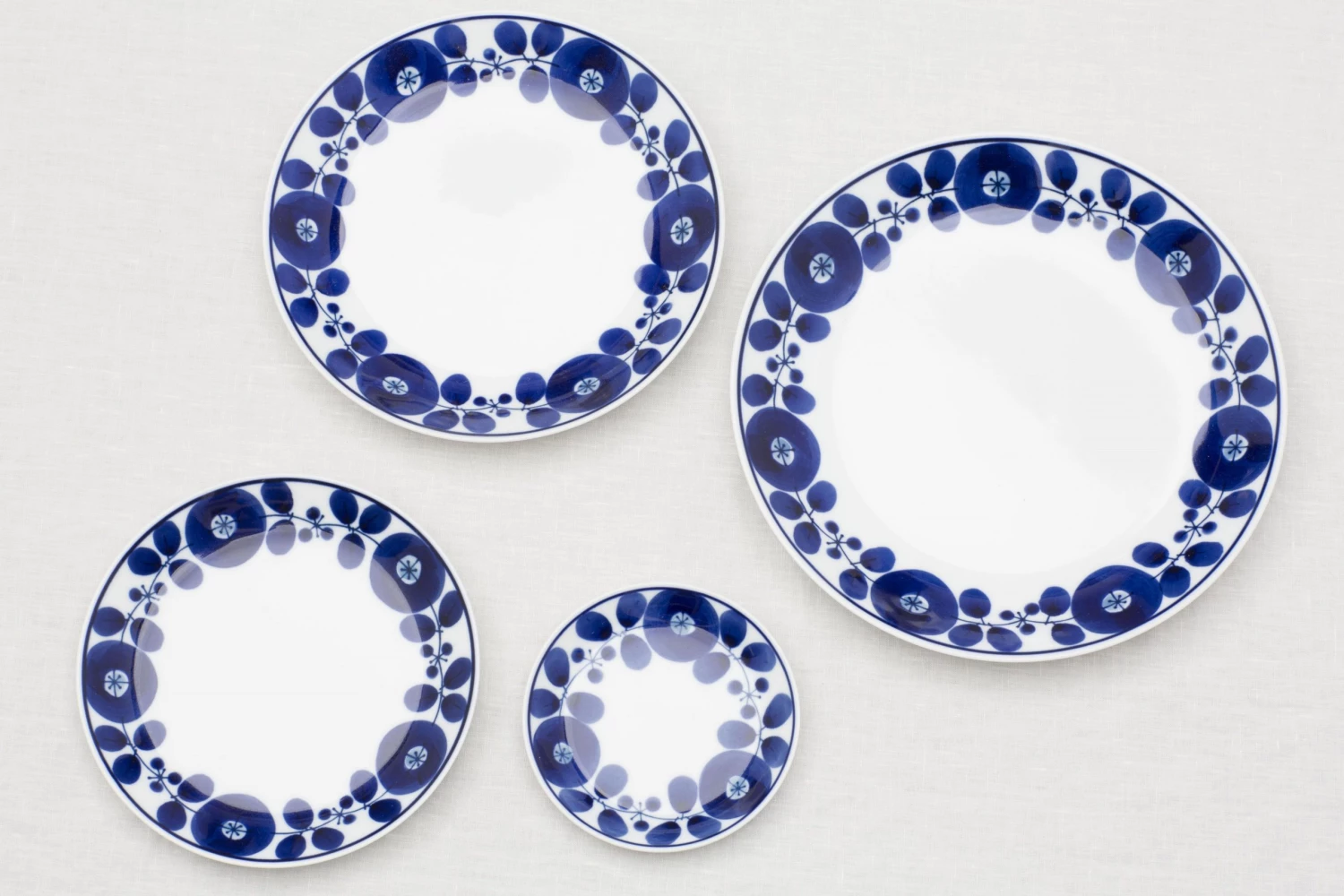 Hakusan Porcelain Blossom Plate Small 11.5cm Dining & Tableware 2 Hakusan Porcelain Blossom Plate Small 11.5cm Dining & Tableware