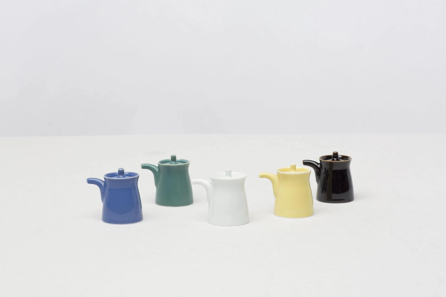 Hakusan Porcelain Kitchen G Soy Sauce Bottle Green 4 Hakusan Porcelain Kitchen G Soy Sauce Bottle Green