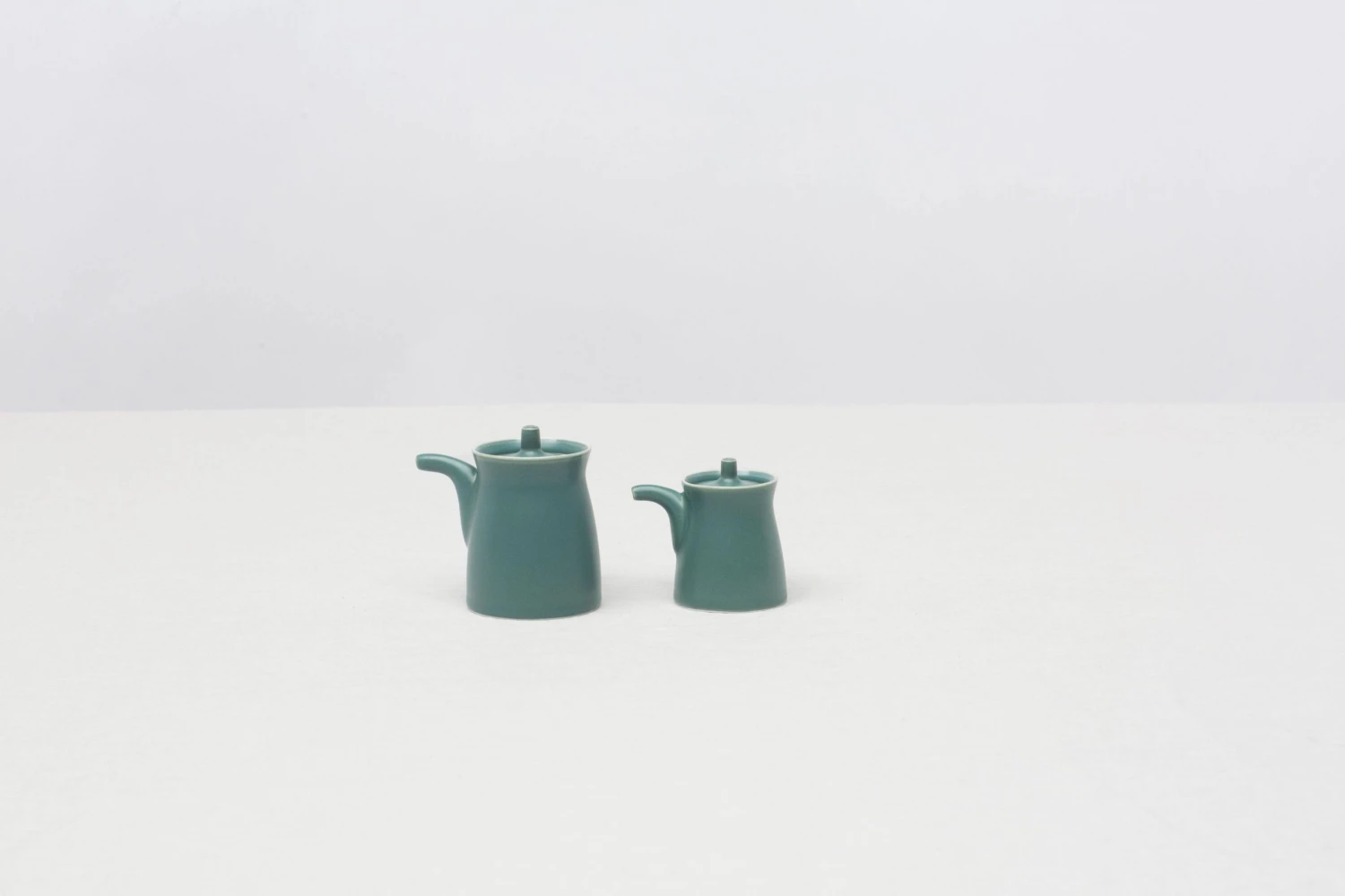 Hakusan Porcelain Kitchen G Soy Sauce Bottle Green 3 Hakusan Porcelain Kitchen G Soy Sauce Bottle Green
