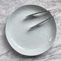 Hakusan Porcelain Shell Flower Platter