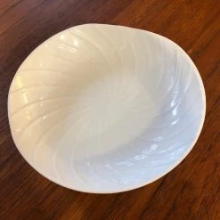 Hakusan Porcelain - White Shell Plate Series - 4 Sizes - Whirlpool