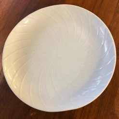 Hakusan Porcelain - White Shell Plate Series - 4 Sizes - Whirlpool