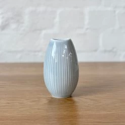 Hakusan Porcelain Vase - Drop