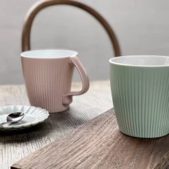 Hakusan Porcelain Stretch Mug