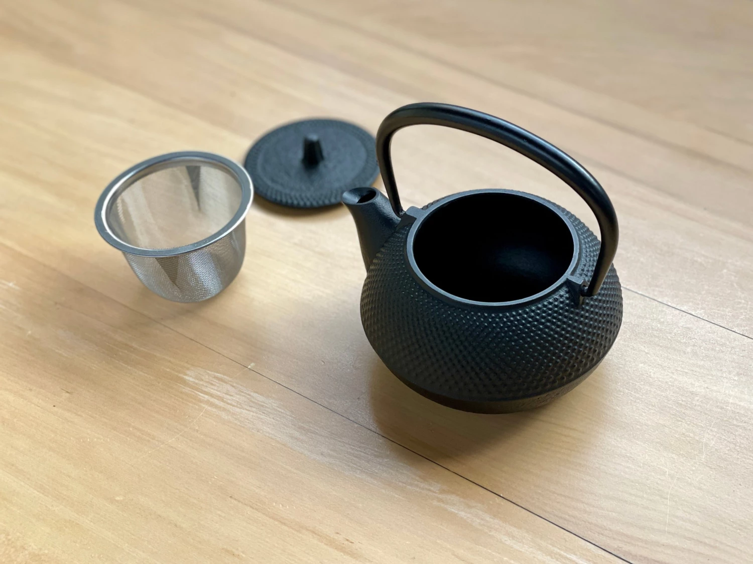 CIBI Nanbutekki Tea Pot 320ml "Arare" Tea & Coffee 3 CIBI Nanbutekki Tea Pot 320ml "Arare" Tea & Coffee