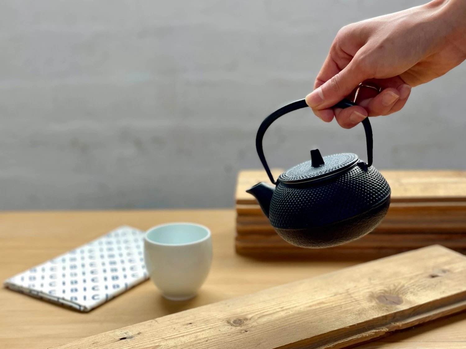 CIBI Nanbutekki Tea Pot 320ml "Arare" Tea & Coffee 1 CIBI Nanbutekki Tea Pot 320ml "Arare" Tea & Coffee