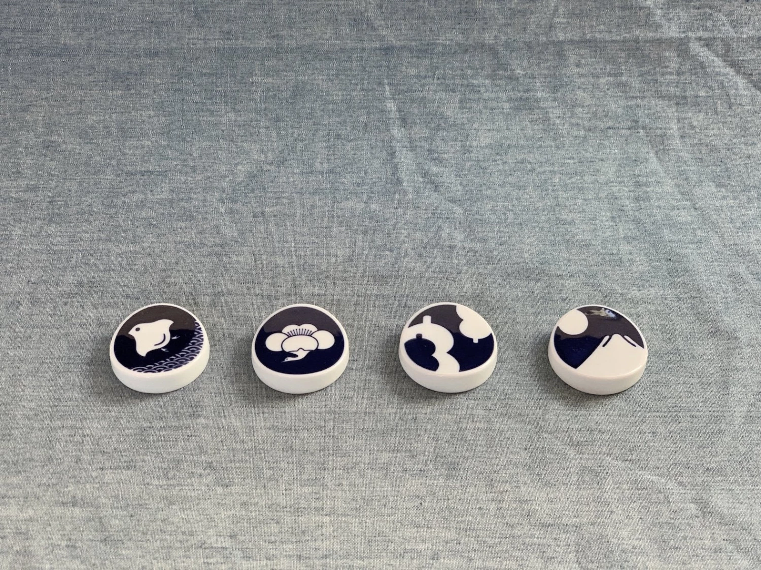 Kihara Chopsticks & Rest Chopstick Rest Komon "Mr Fuji" 3 Kihara Chopsticks & Rest Chopstick Rest Komon "Mr Fuji"