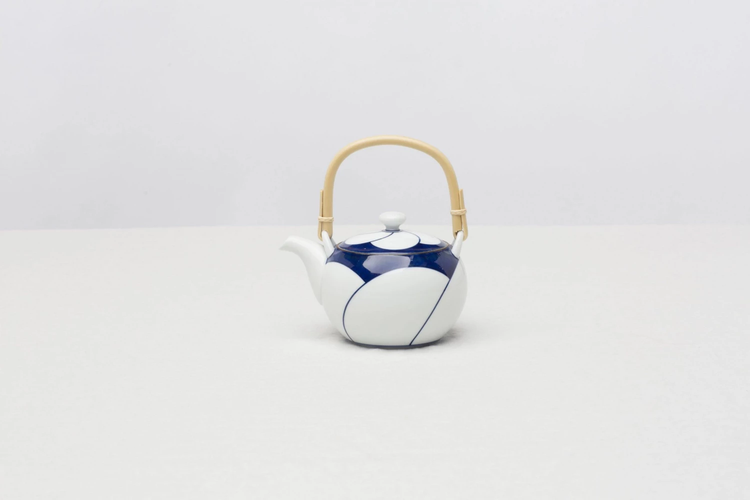 Hakusan Porcelain Tea & Coffee Japanese Plum Teapot 1 Hakusan Porcelain Tea & Coffee Japanese Plum Teapot
