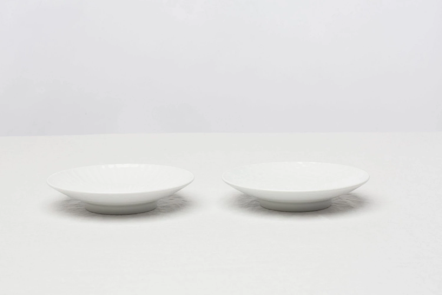 Hakusan Porcelain Kanna Bori Plate Large Moon Pattern Dining & Tableware 2 Hakusan Porcelain Kanna Bori Plate Large Moon Pattern Dining & Tableware