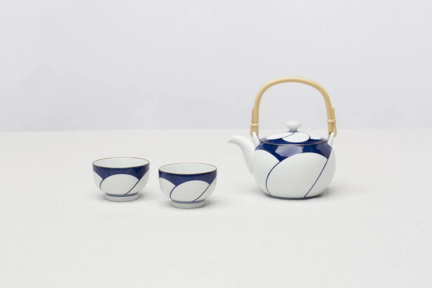 Hakusan Porcelain Tea & Coffee Japanese Plum Teapot 2 Hakusan Porcelain Tea & Coffee Japanese Plum Teapot