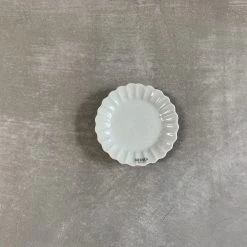 Kihara Dining & Tableware Arita Kohakuji Mame Plate (Chrysanthemum)