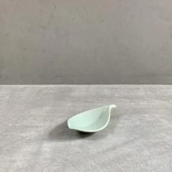 Hakusan Porcelain Chopstick Rest Leaf Pale Green Chopsticks & Rest