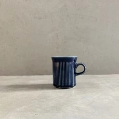 Hakusan Porcelain Yoshizubori Mug Grey Or Navy