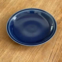 Hakusan Porcelain Yoshizubori Plate 22cm Dining & Tableware